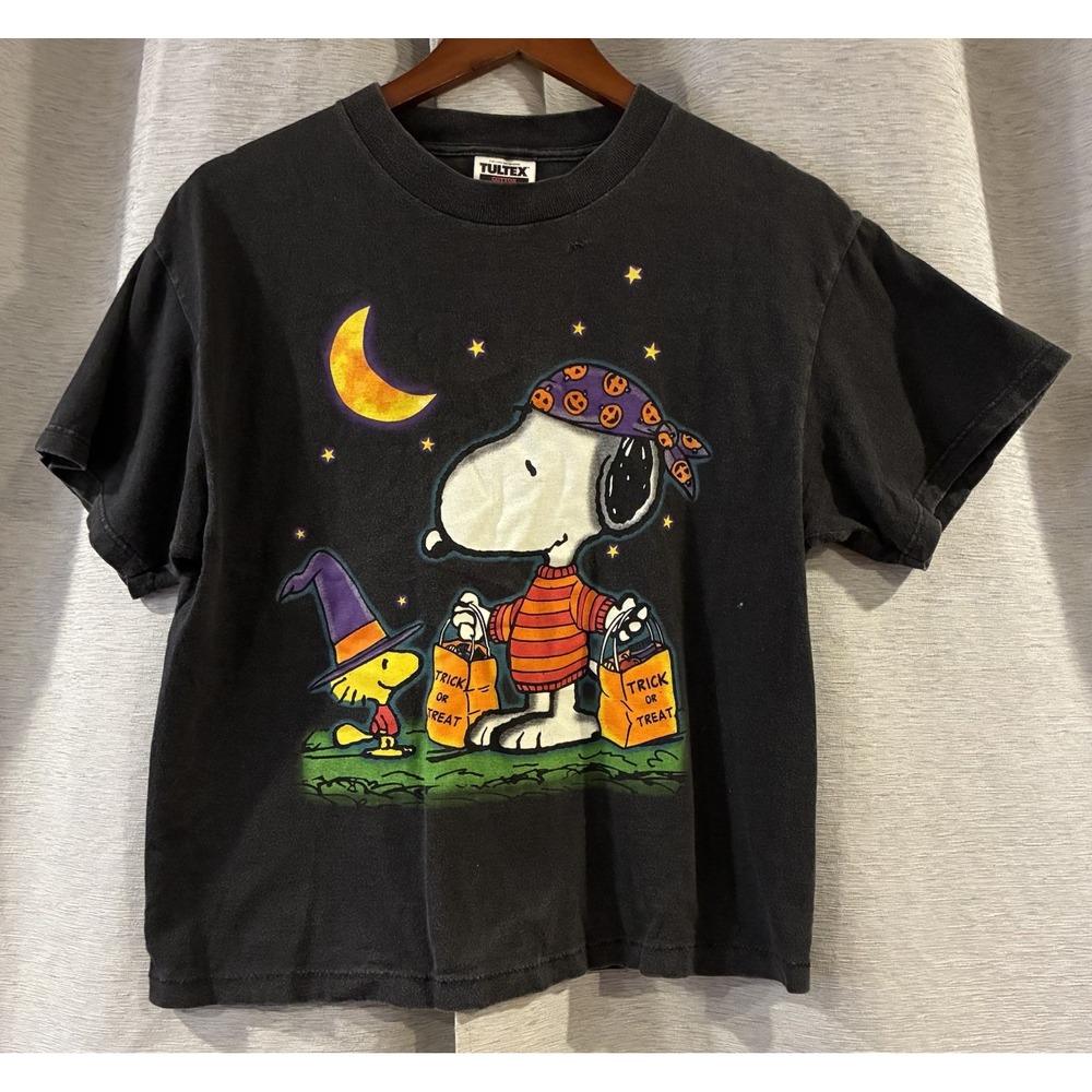 Vintage 90s Snoopy Halloween Trick Or Treat T-Shirt Tultex Black Mens Medium